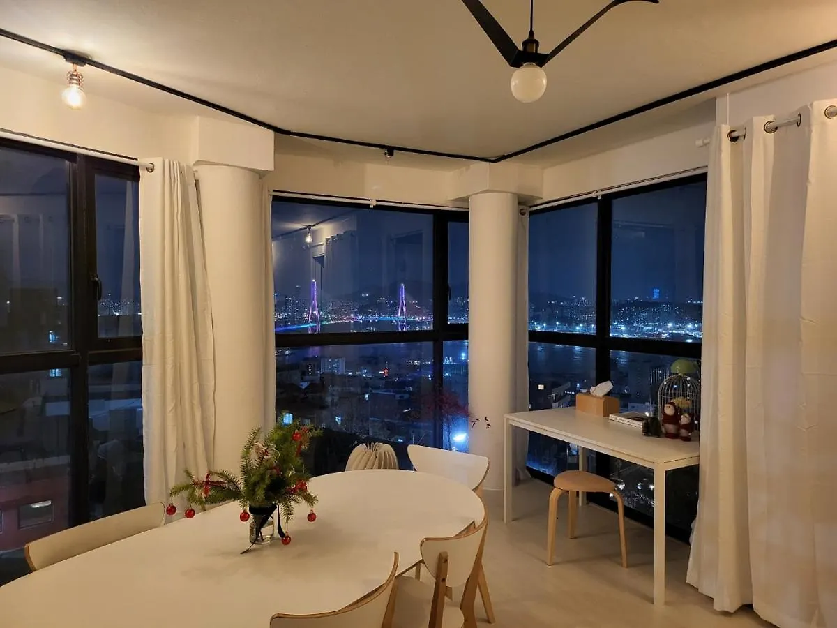 Mirage Yeondo Ocean View Rooftop Aparthotel Busan