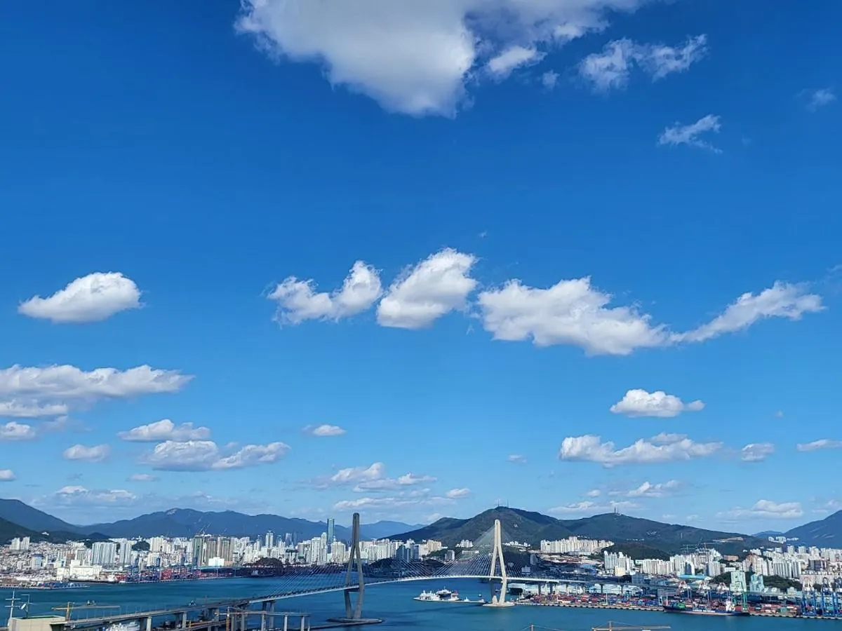 Mirage Yeondo Ocean View Rooftop Aparthotel Busan Zuid-Korea