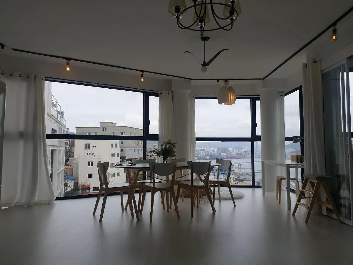 Mirage Yeondo Ocean View Rooftop Aparthotel Busan