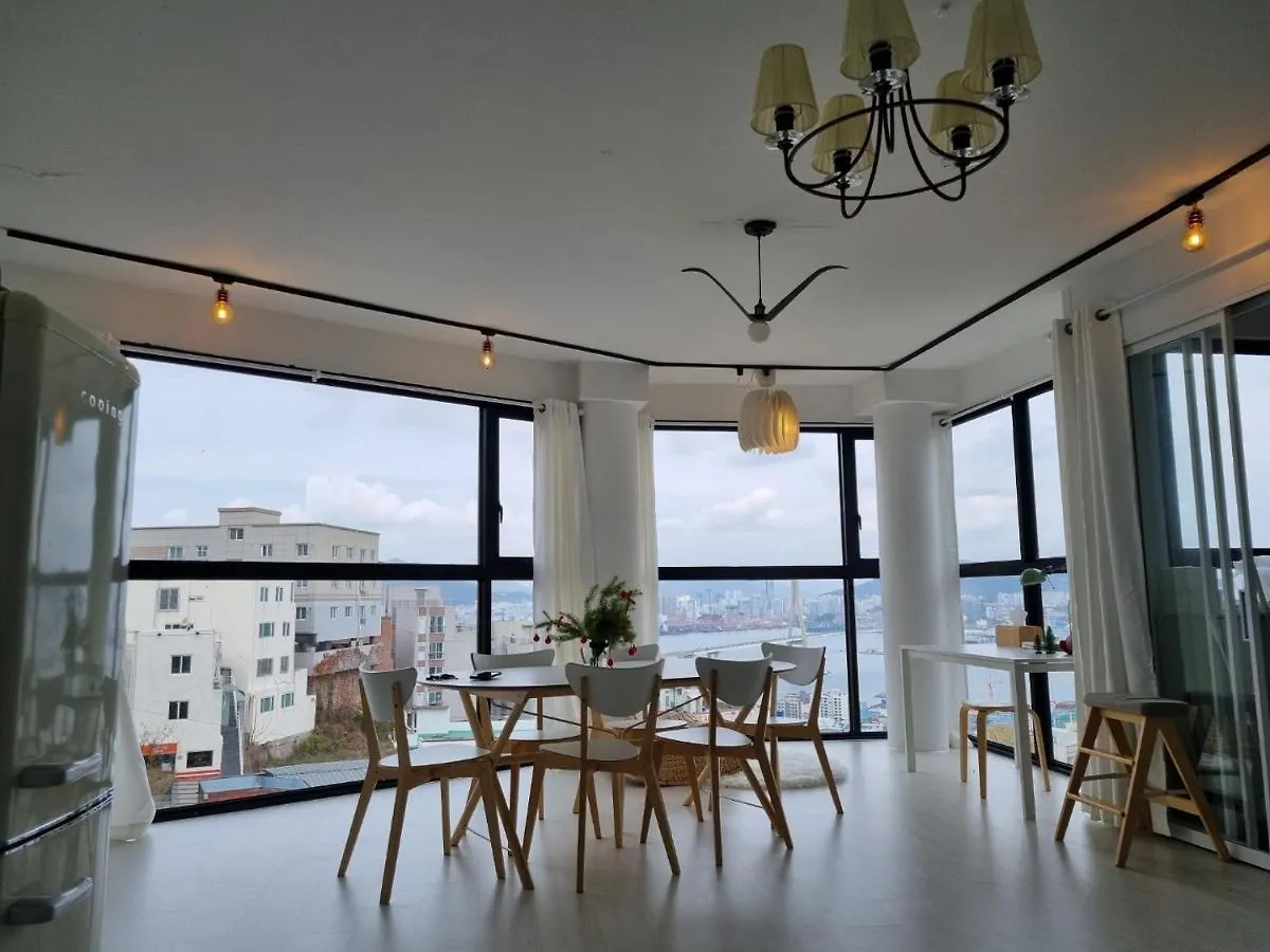 Mirage Yeondo Ocean View Rooftop Aparthotel Busan