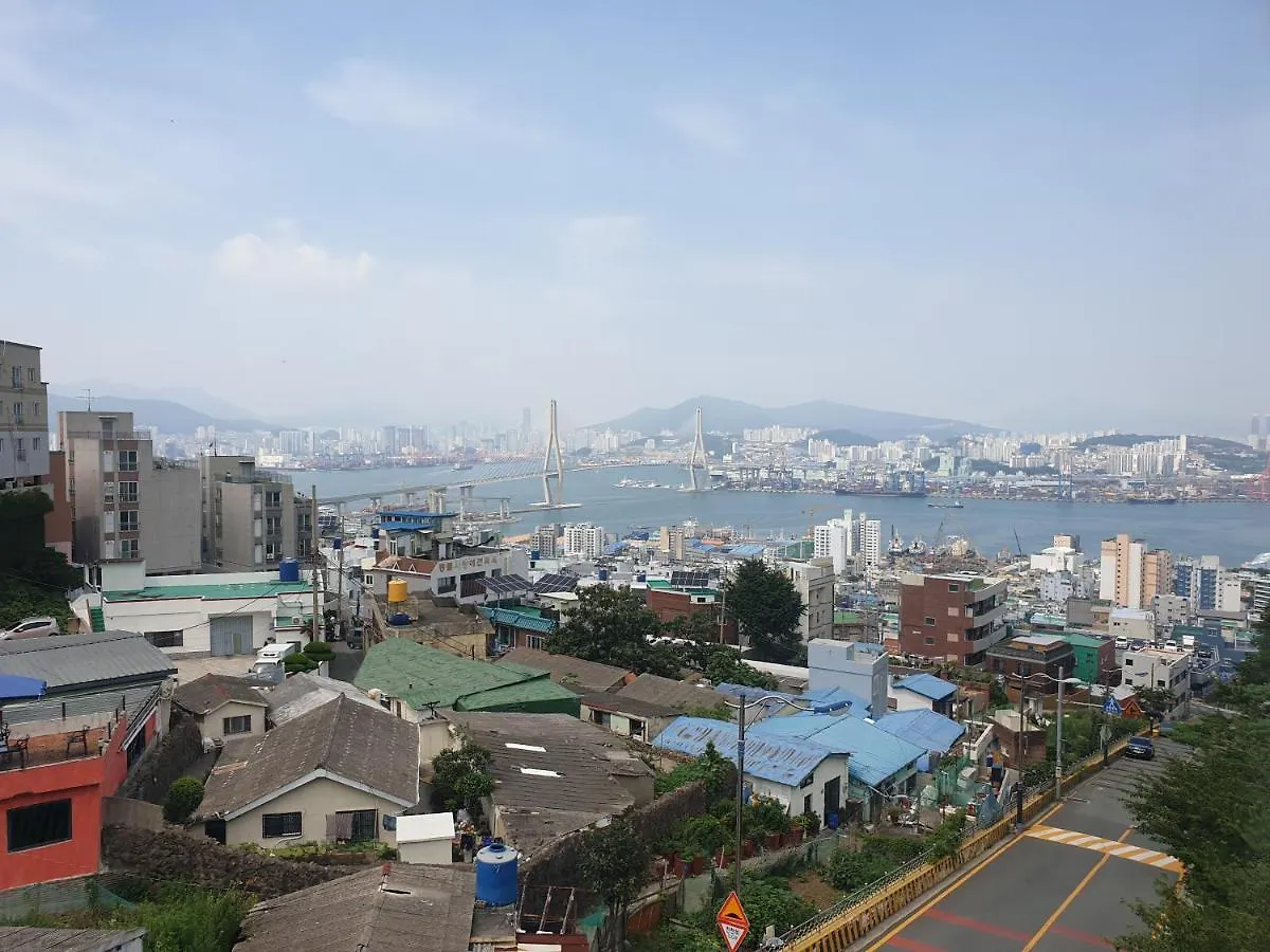Mirage Yeondo Ocean View Rooftop Aparthotel Busan
