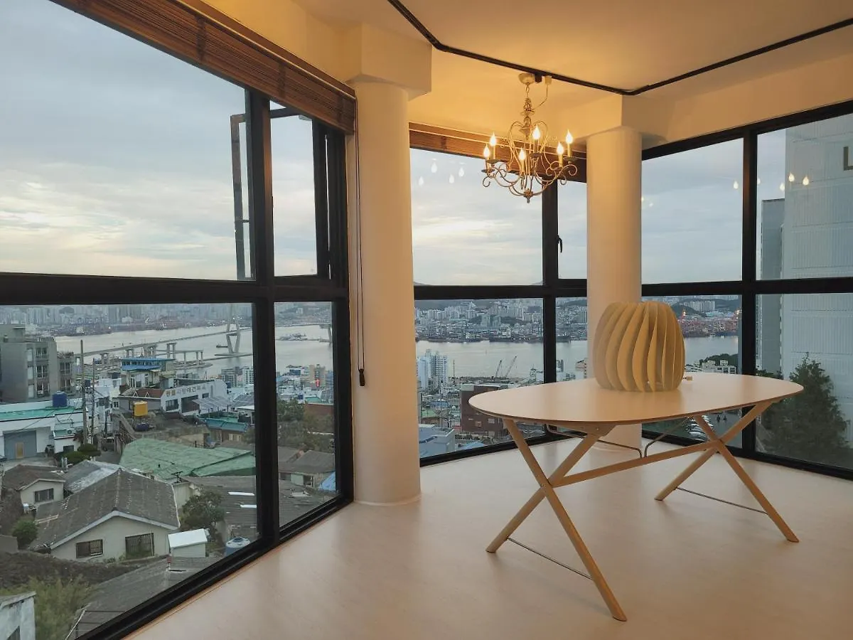 Mirage Yeondo Ocean View Rooftop Aparthotel Busan
